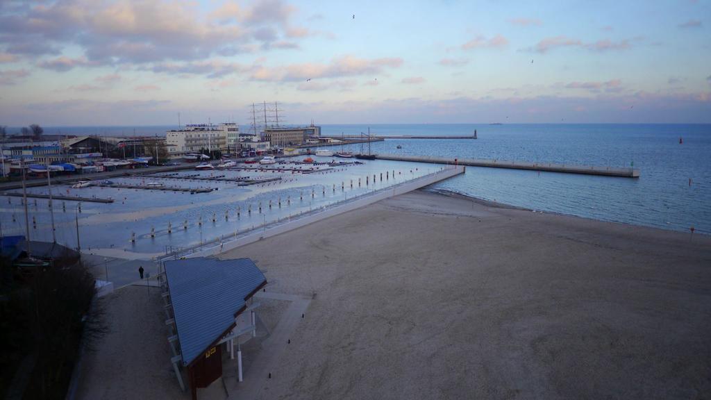 Hostel Marina Gdynia Luaran gambar